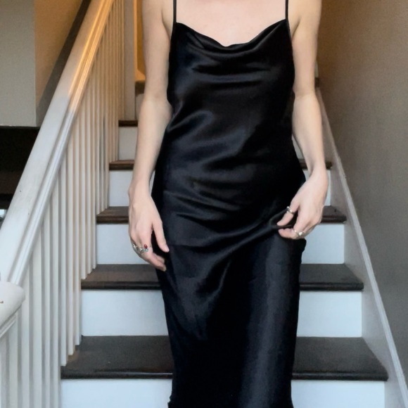 NWT bebe Black satin midi dress - Picture 4 of 7